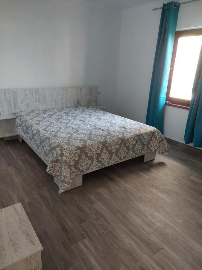 Albdevara Mar Srl Вама-Веке Екстер'єр фото